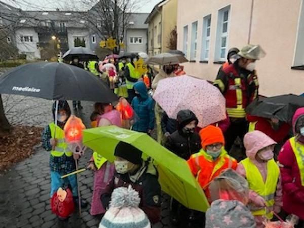 Weiberfastnacht in der Sternenschule 2018